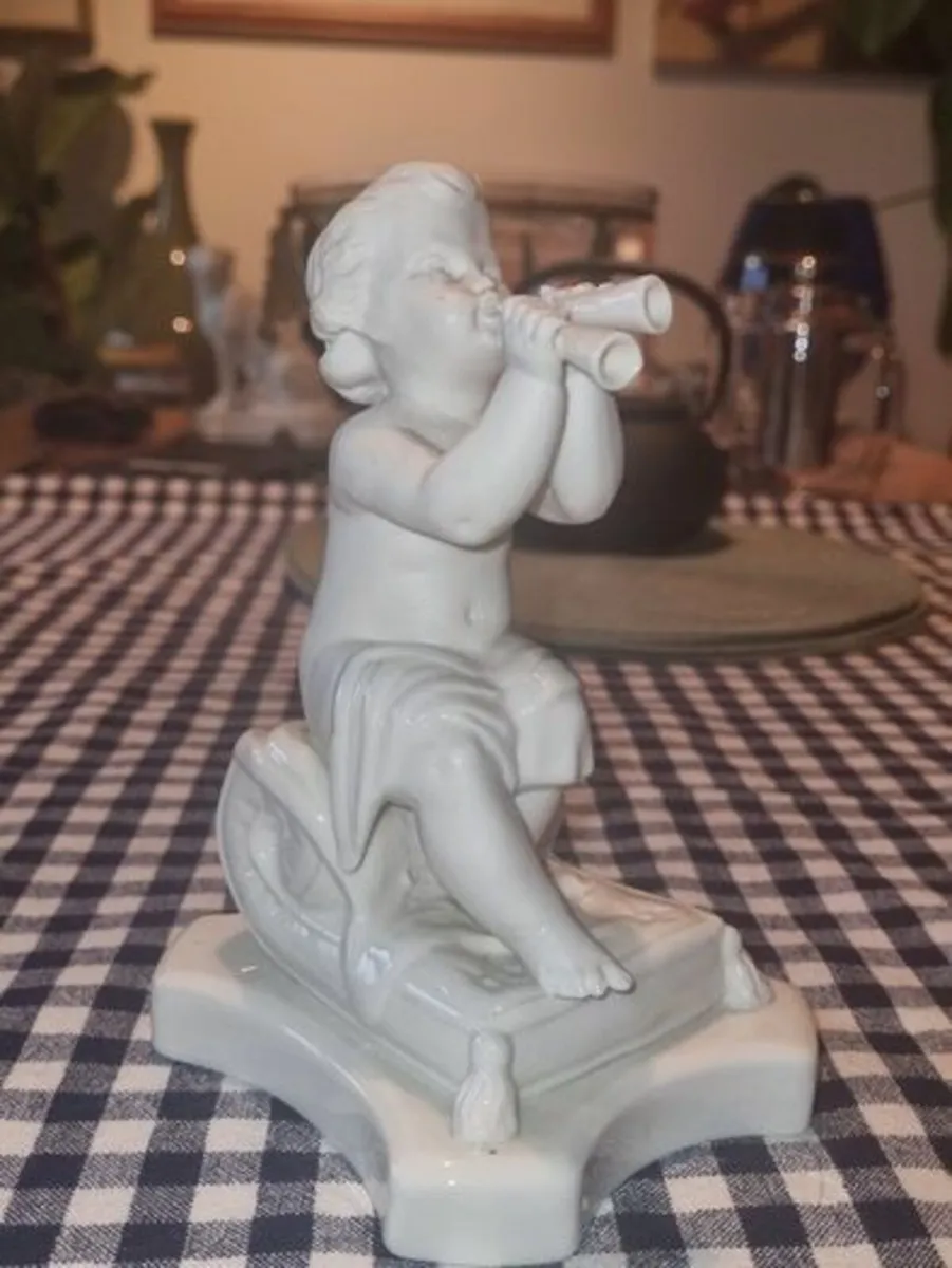 Belleek Collectors Society Limited Edition - Image 1