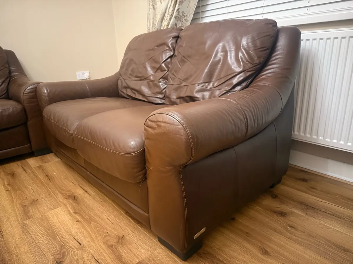 Brown Leather Suite, 3+2 & footstool - Image 2