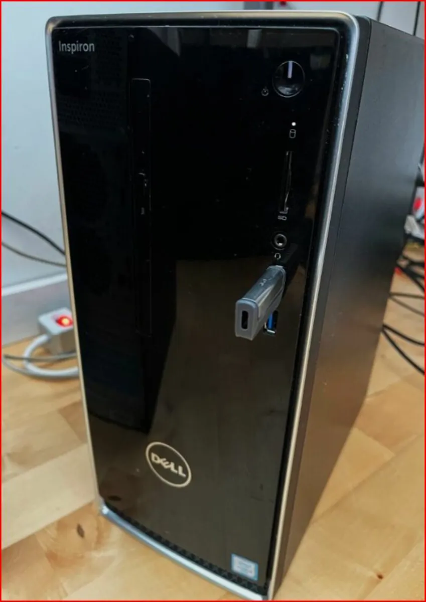 computer desktop-Dell - Image 1