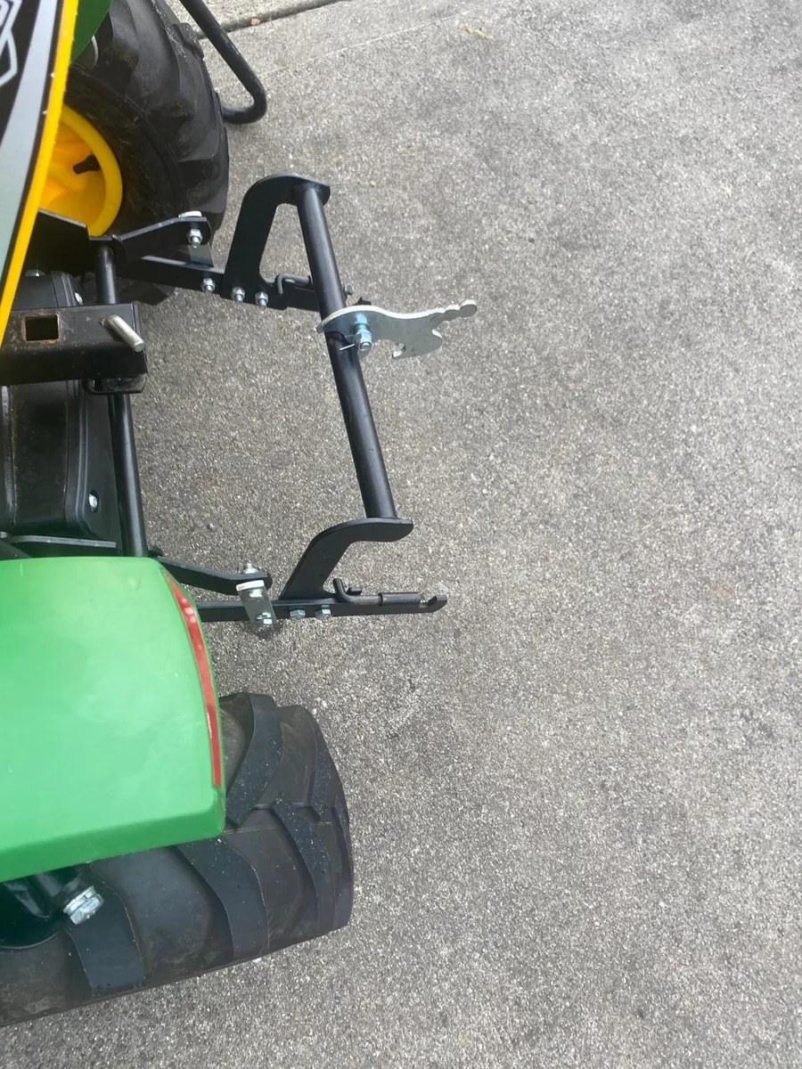 Berg XL John Deer go Kart - Image 2