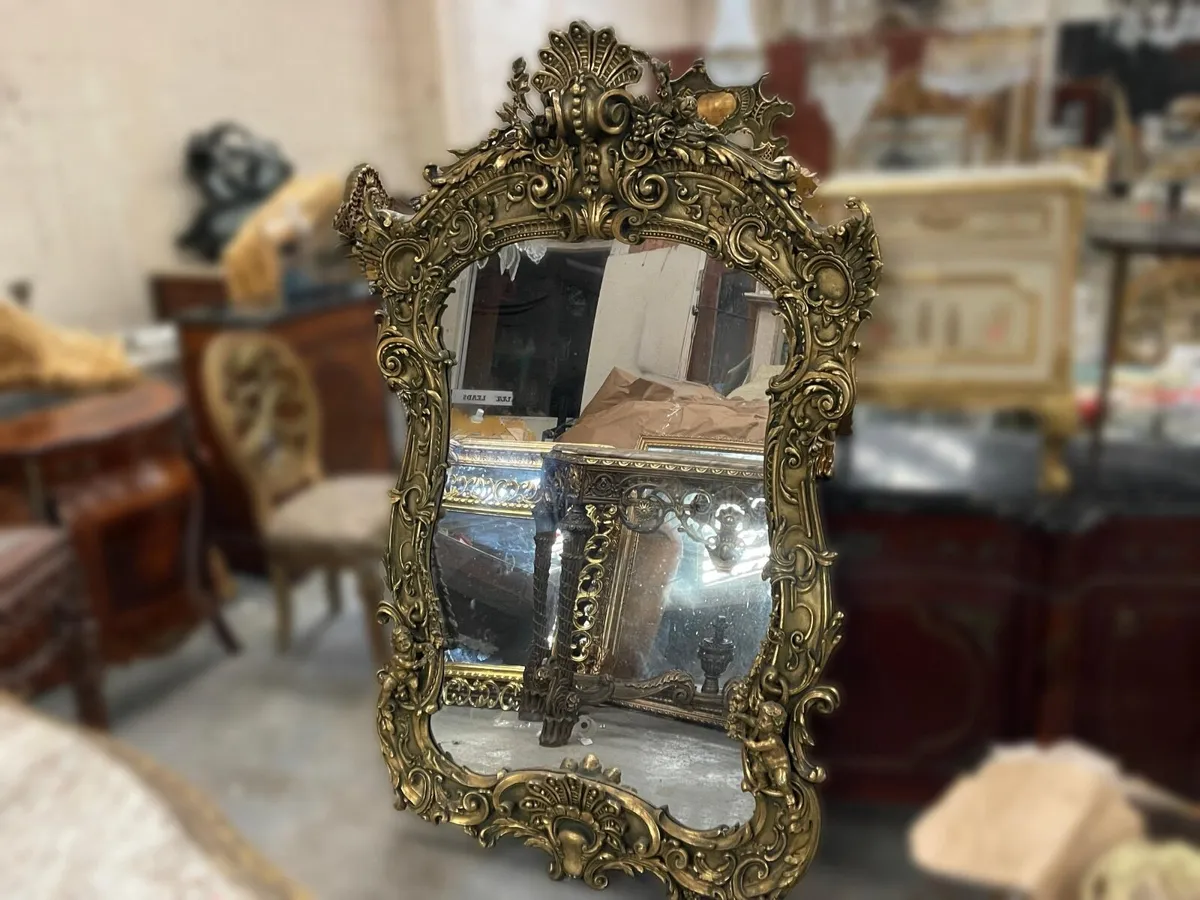 Old very large mirror in very good condition - Image 1