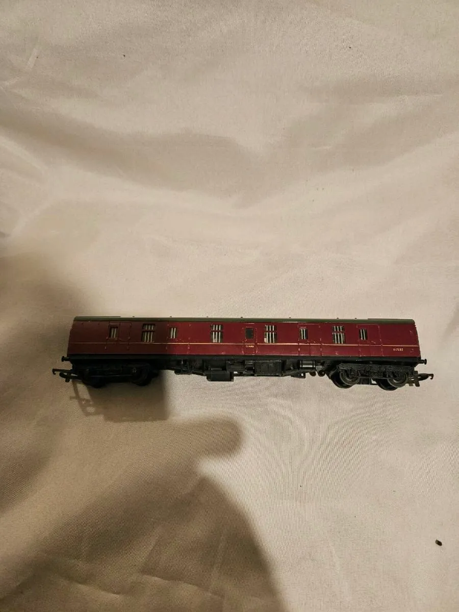 Hornby Lima OO Gauge Carraige