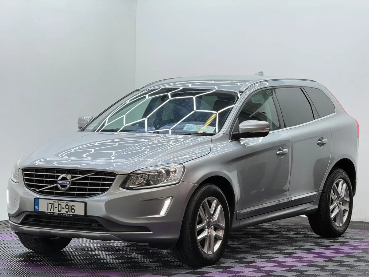 2017 Volvo XC60 SE 2.0D, Automatic - Image 3