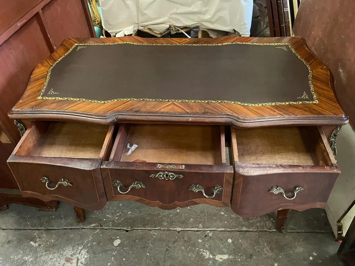 Nice neat desk - Image 4