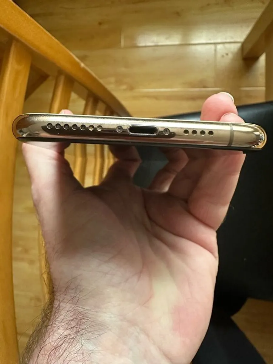 iPhone 11 Pro Max 256gb Unlocked - Image 2