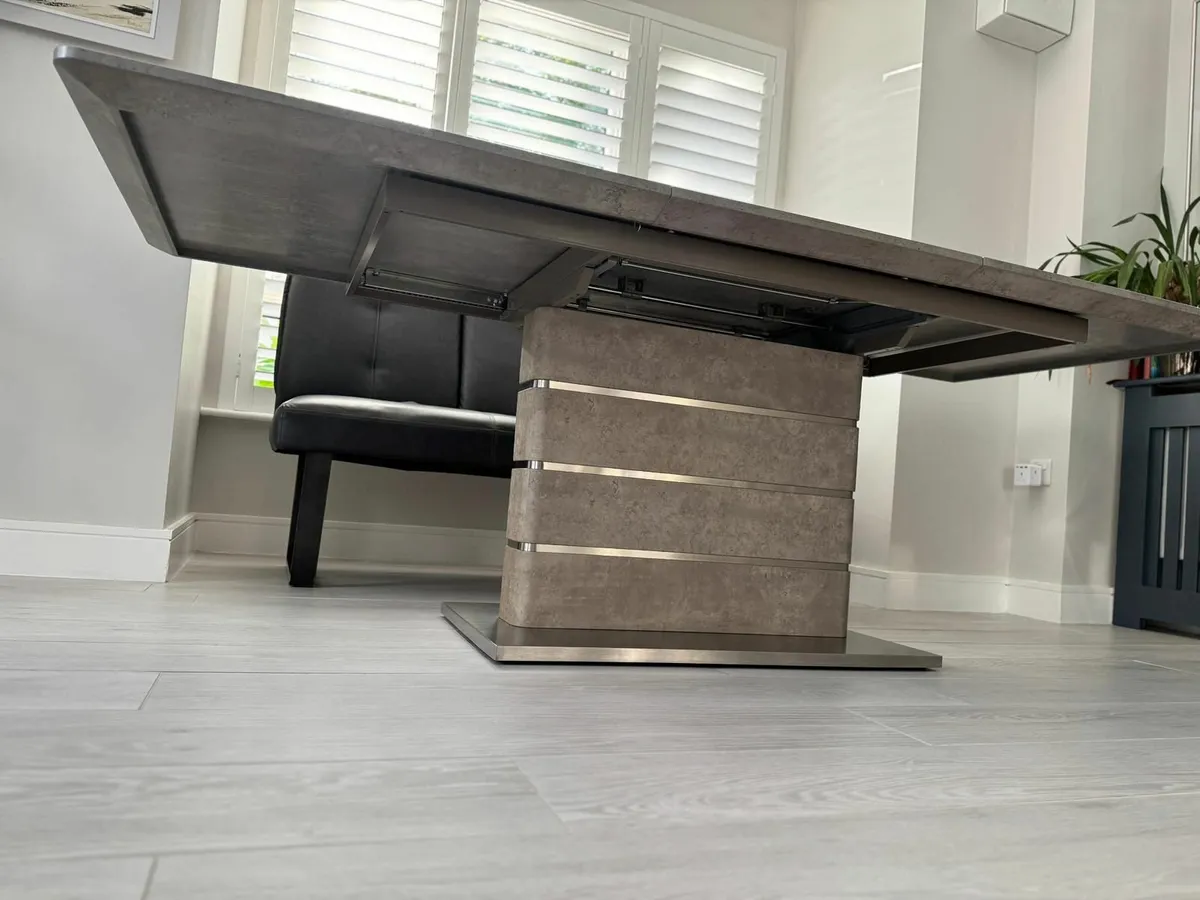 Kitchen table +  bench - Image 3