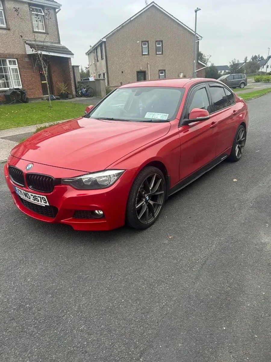 2017 BMW 3 Series - Image 2