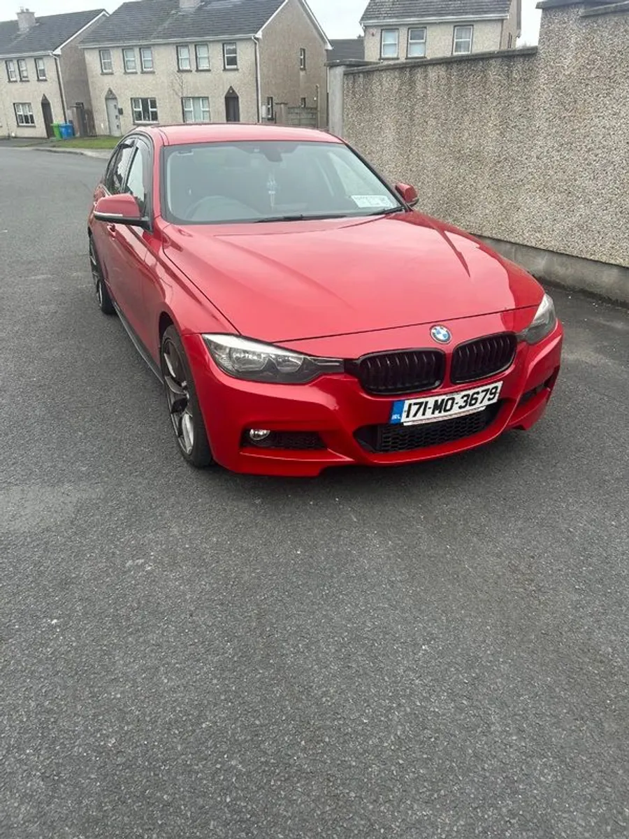 2017 BMW 3 Series - Image 4