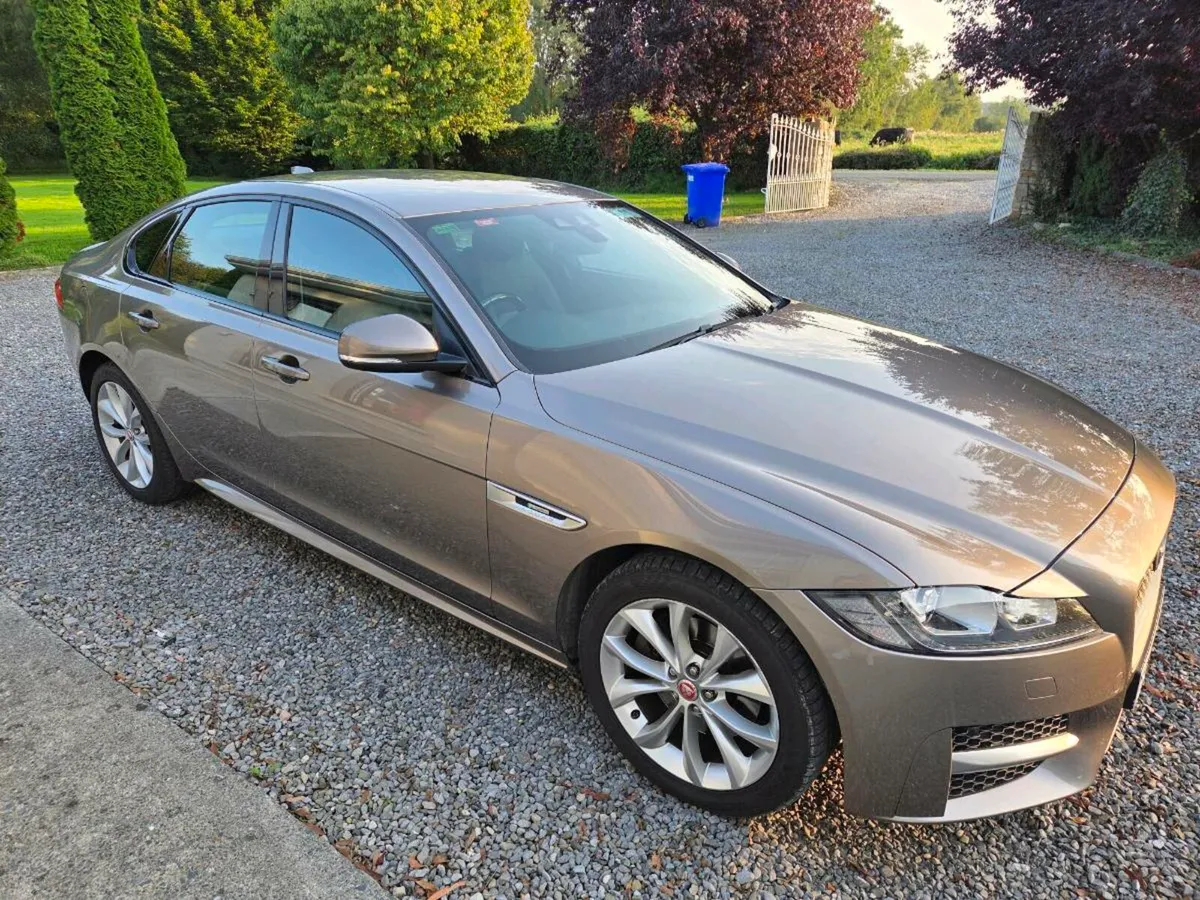 2017 Jaguar Xf R-Sport AWD *Rare* - Image 2