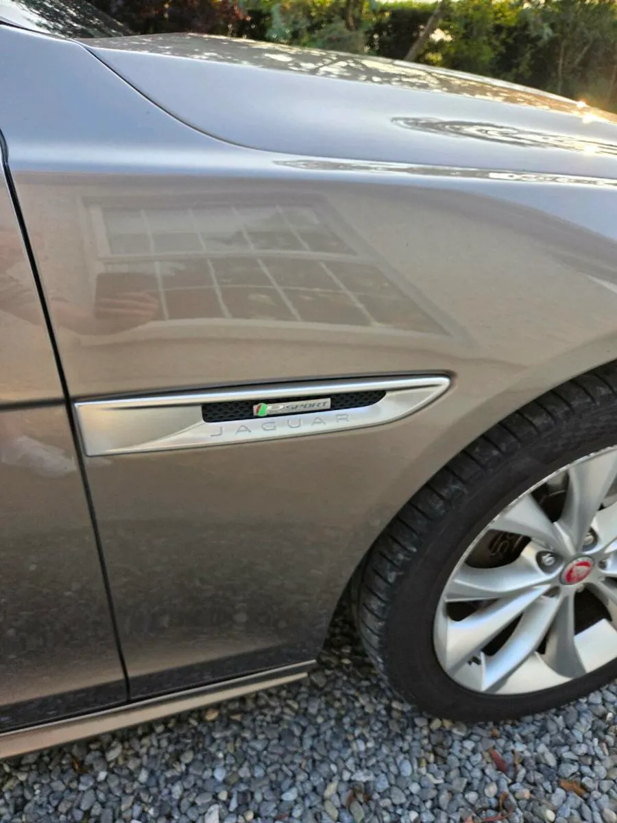 2017 Jaguar Xf R-Sport AWD *Rare* - Image 3