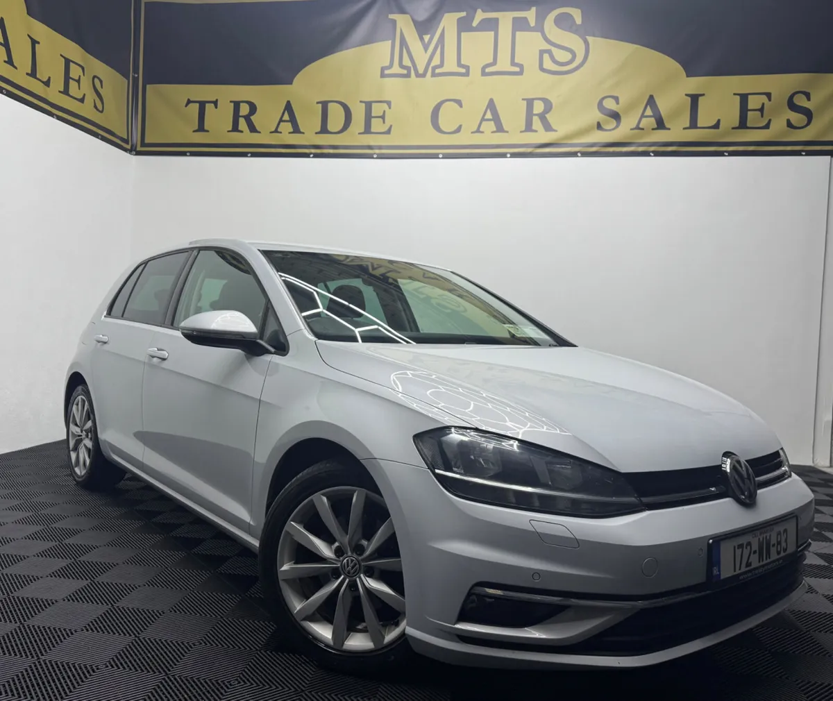 2017 Volkswagen Golf Highline - Image 1