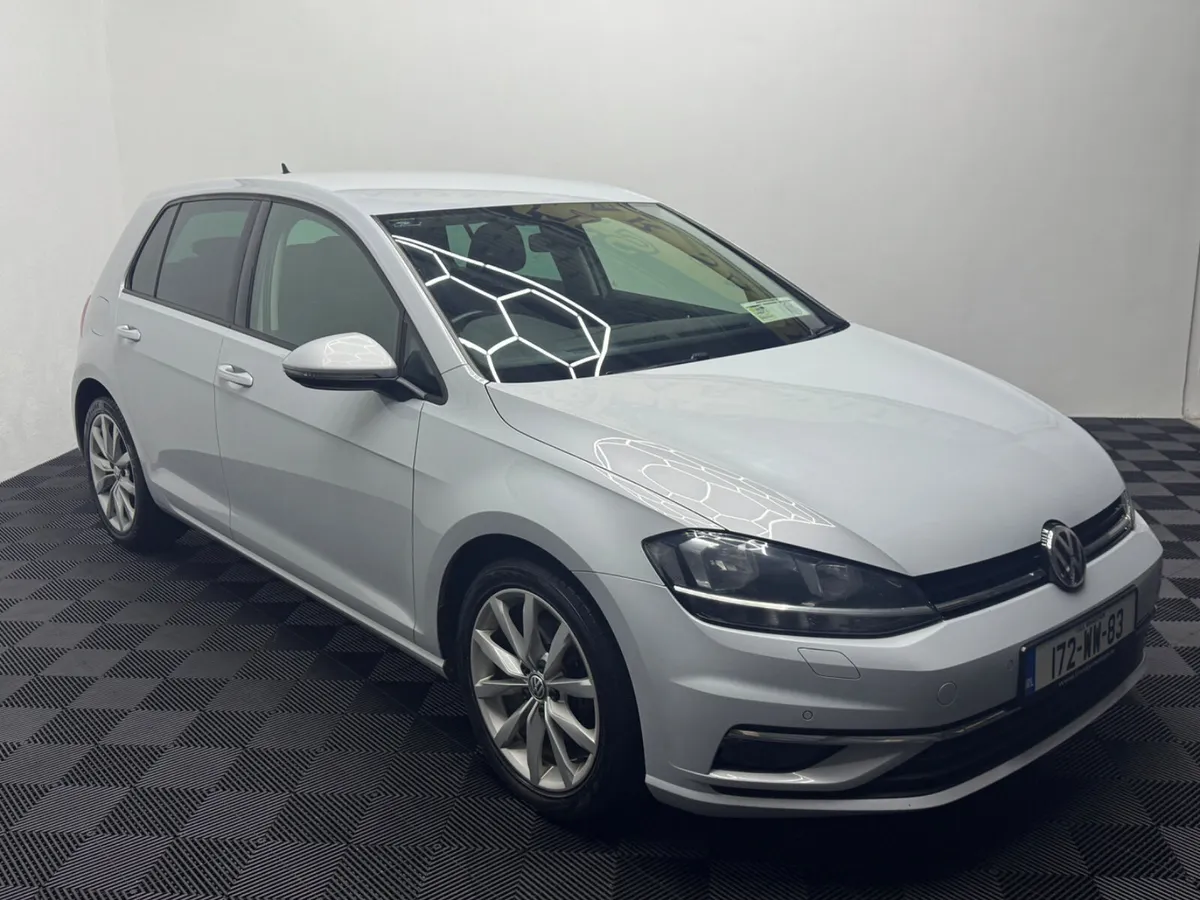 2017 Volkswagen Golf Highline - Image 2