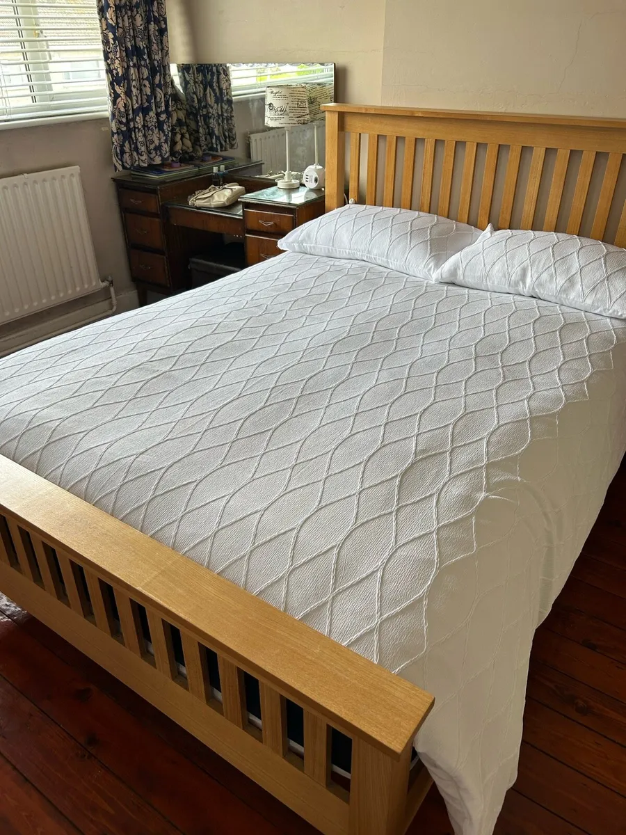 Double bed - Image 4