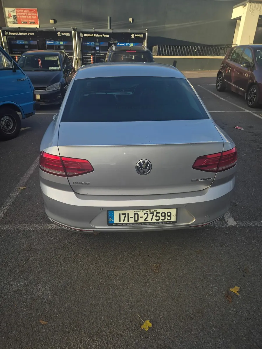 Volkswagen Passat 2017 - Image 4