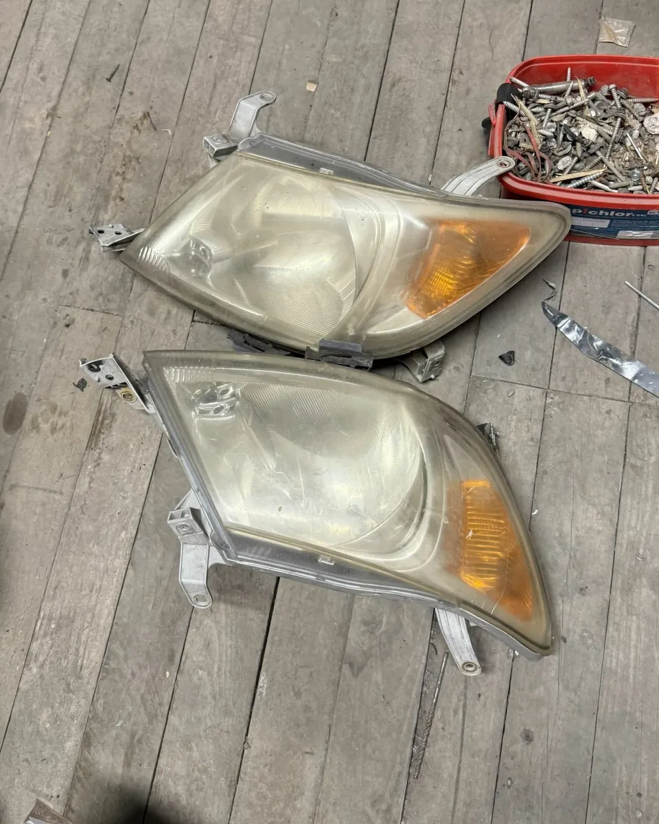 2007Hilux, Bumper, Headlights, Grill, Rear lights - Image 4