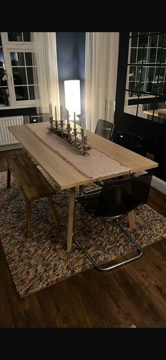 Dining table - Image 1