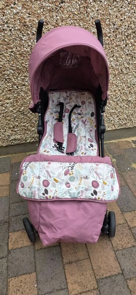 Mammas and Pappas Stroller. Mamas & Papas stroller, clean, good condition. Includes foot muff. - Image 4