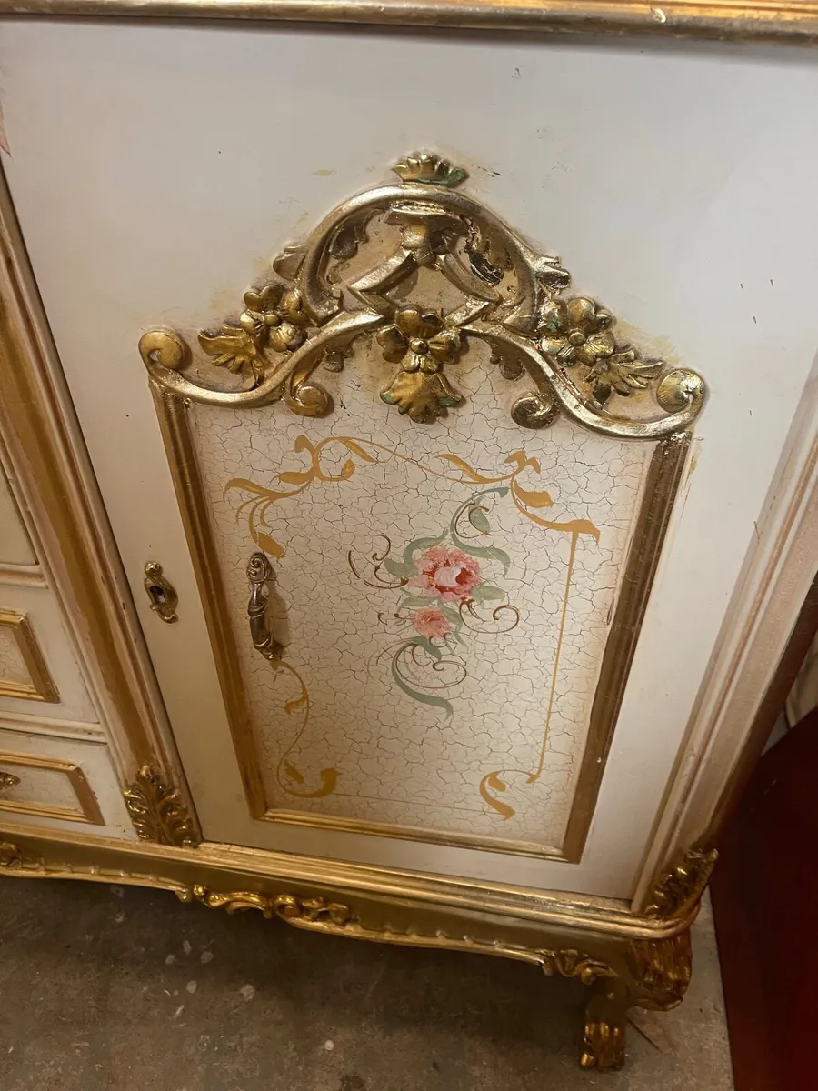 Hand painted gilt and cream sideboard - Image 4