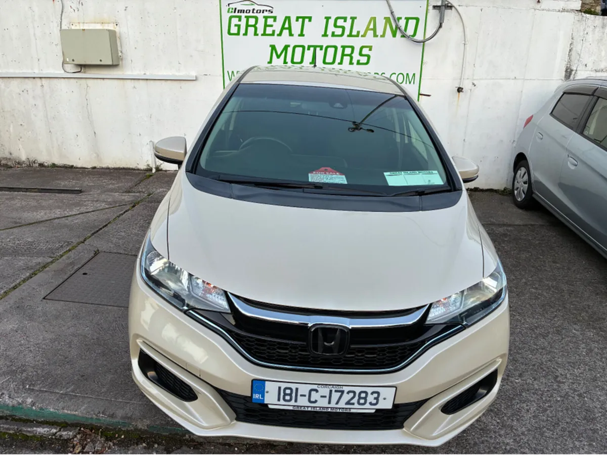 Honda Jazz DAA-GP5 - Image 4