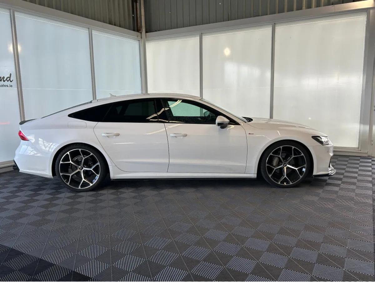 Audi A7 2.0 TDI S LINE 40 * BLACK EDITION STYLING - Image 3