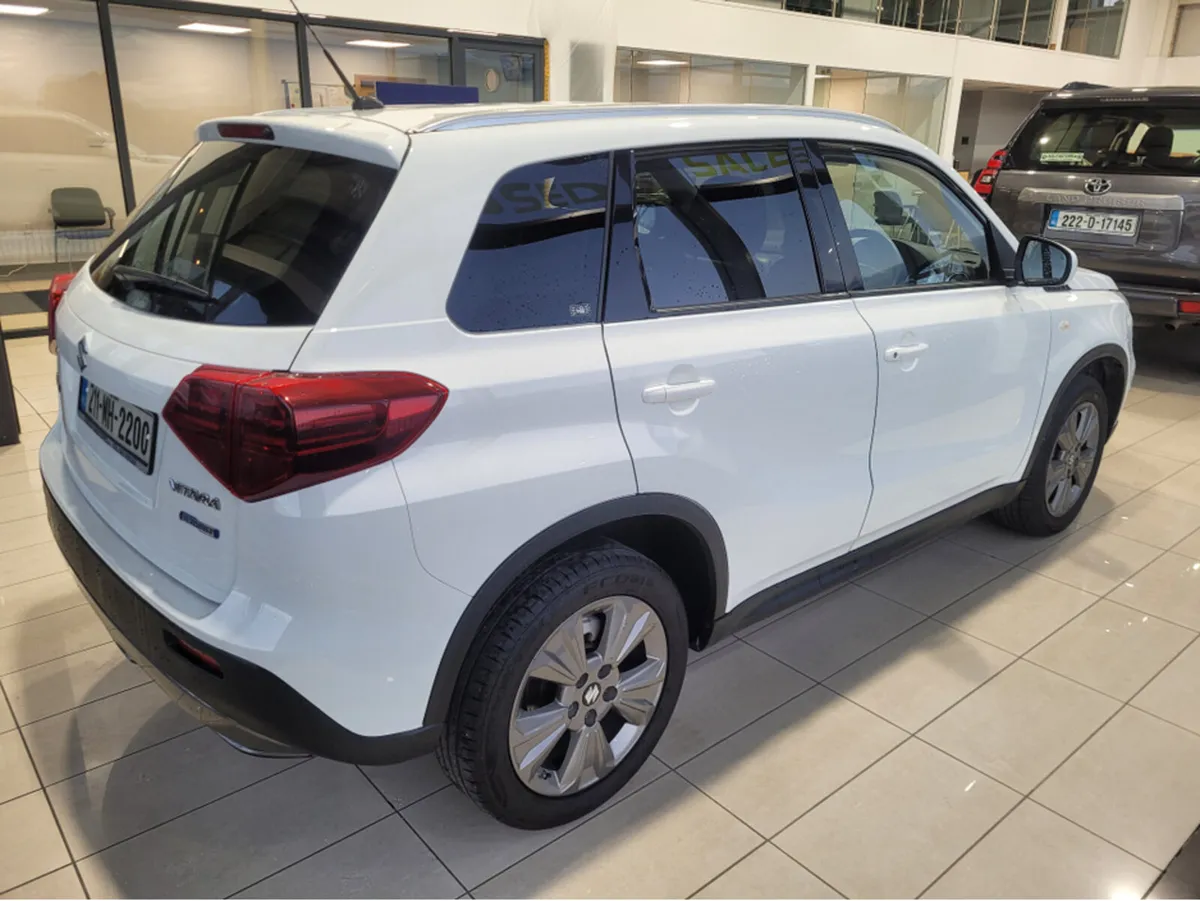 Suzuki Vitara 1.4 BOOSTERJET HYBRID S SZ-T 5DR - Image 3