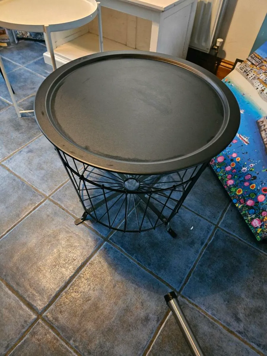 End Tables - Image 1