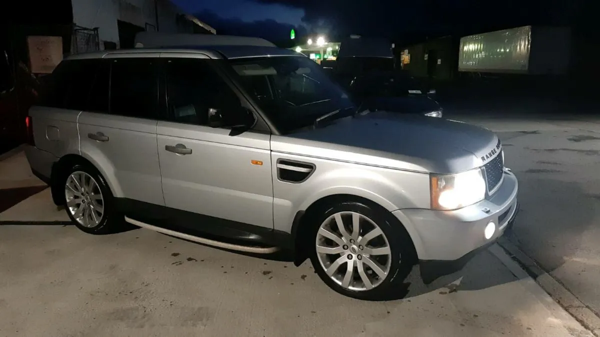 Range Rover Sport  2.7 tdv6 Crew Cab 2006 - Image 1