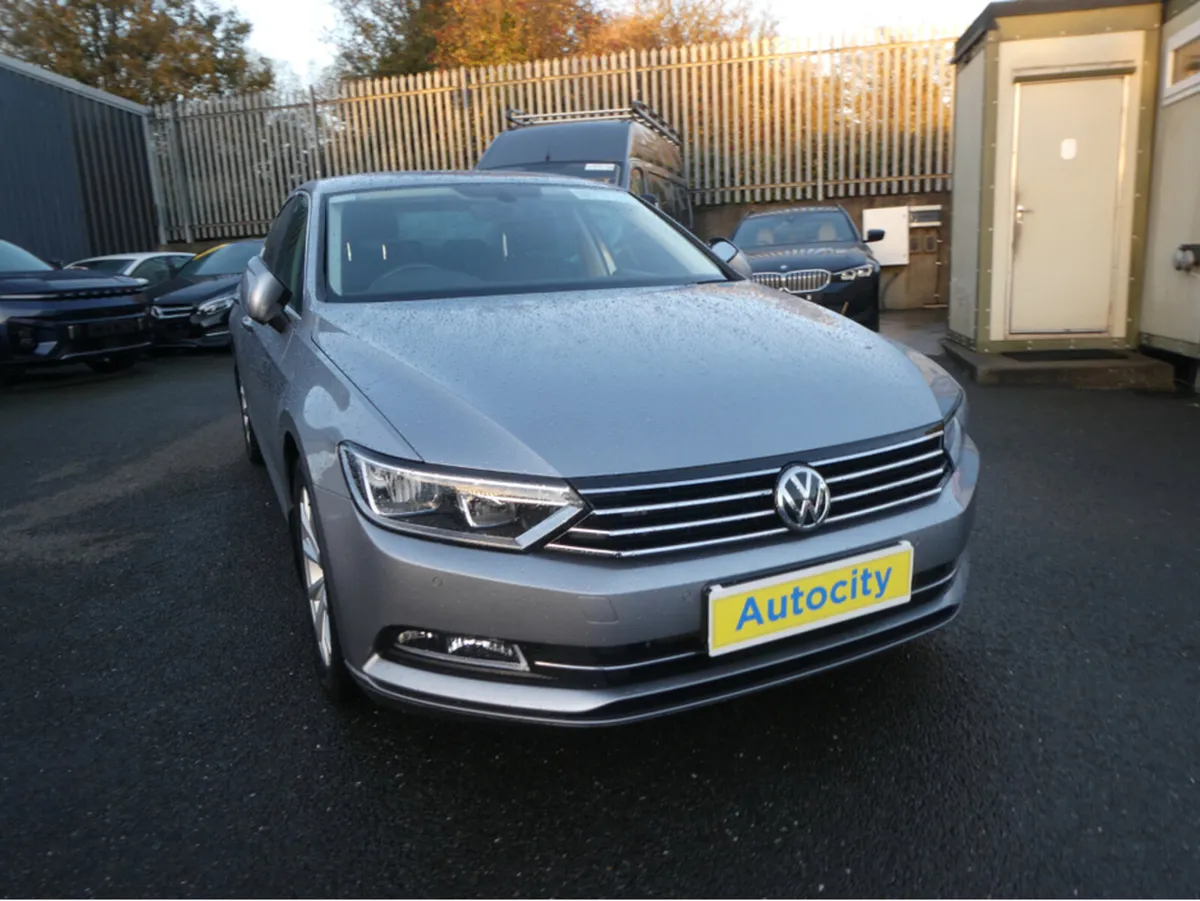 Volkswagen Passat COMFORTLINE TDI MANUAL NCT 4/27 - Image 1