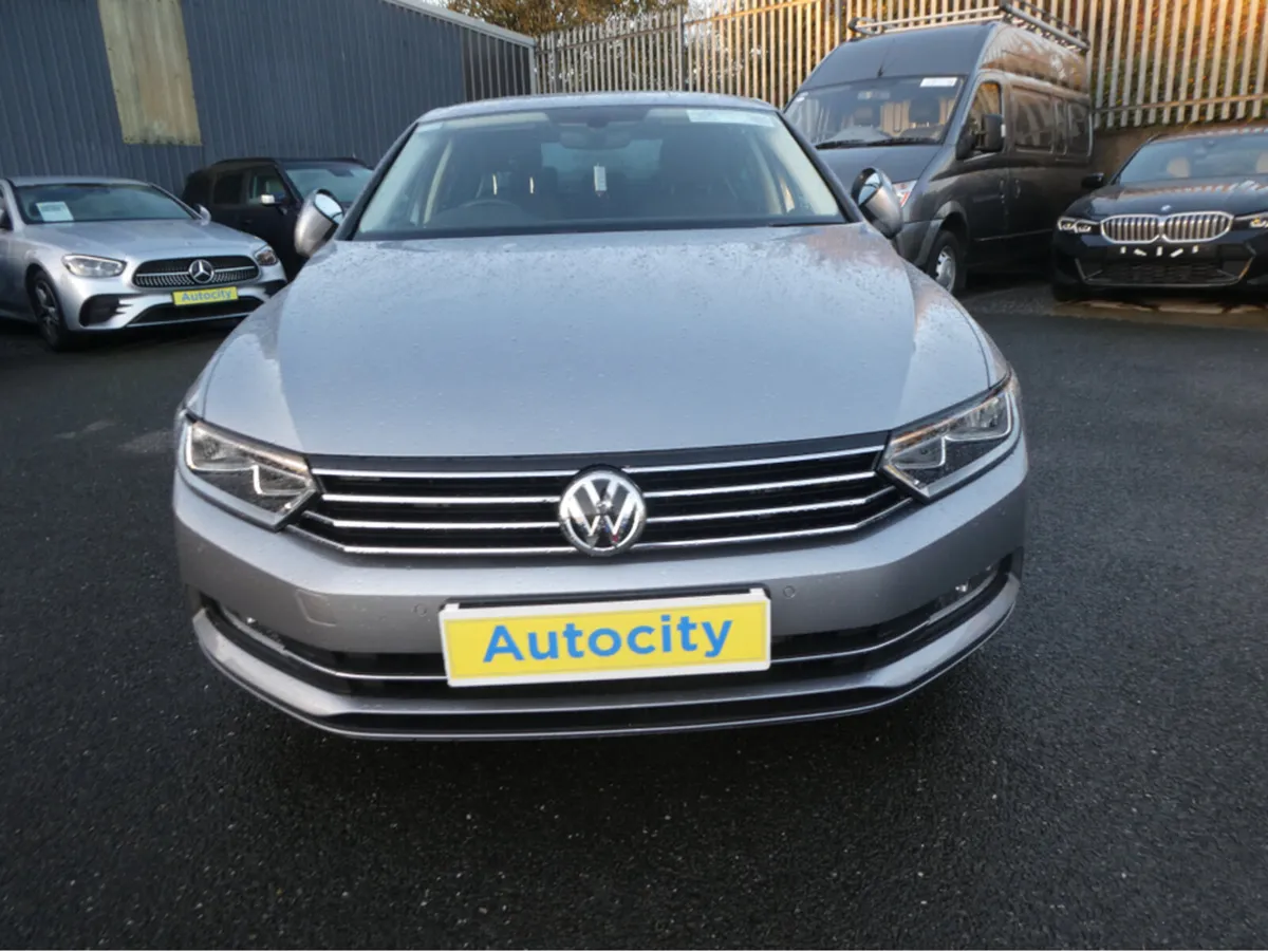 Volkswagen Passat COMFORTLINE TDI MANUAL NCT 4/27 - Image 2