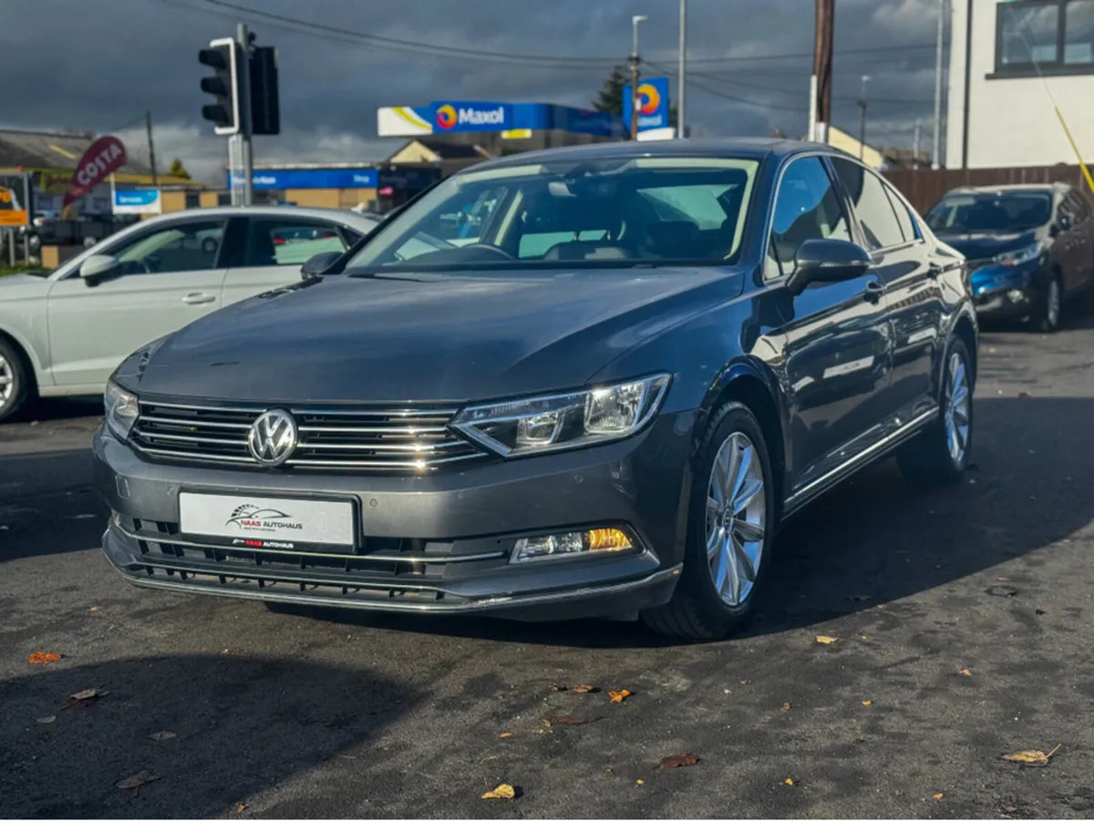 Volkswagen Passat HIGHLINE 1.6 TDI MANUAL 6SPEED F - Image 4