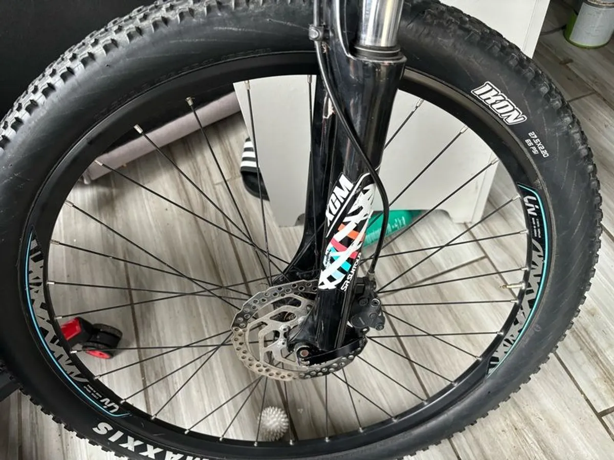 Lightweight and reliable Liv Tempt aluminium mountain bike - Image 2