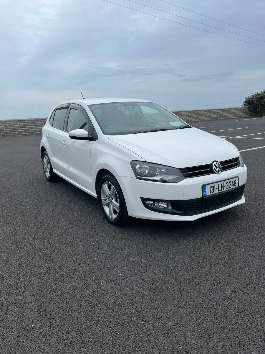 Volkswagen Polo 1.2 TSI 2013,  Automatic - Image 2