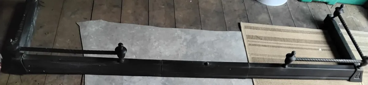 Fender, fireplace fender - Image 1