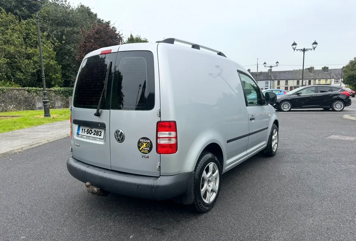 2011 Volkswagen Caddy - Image 4