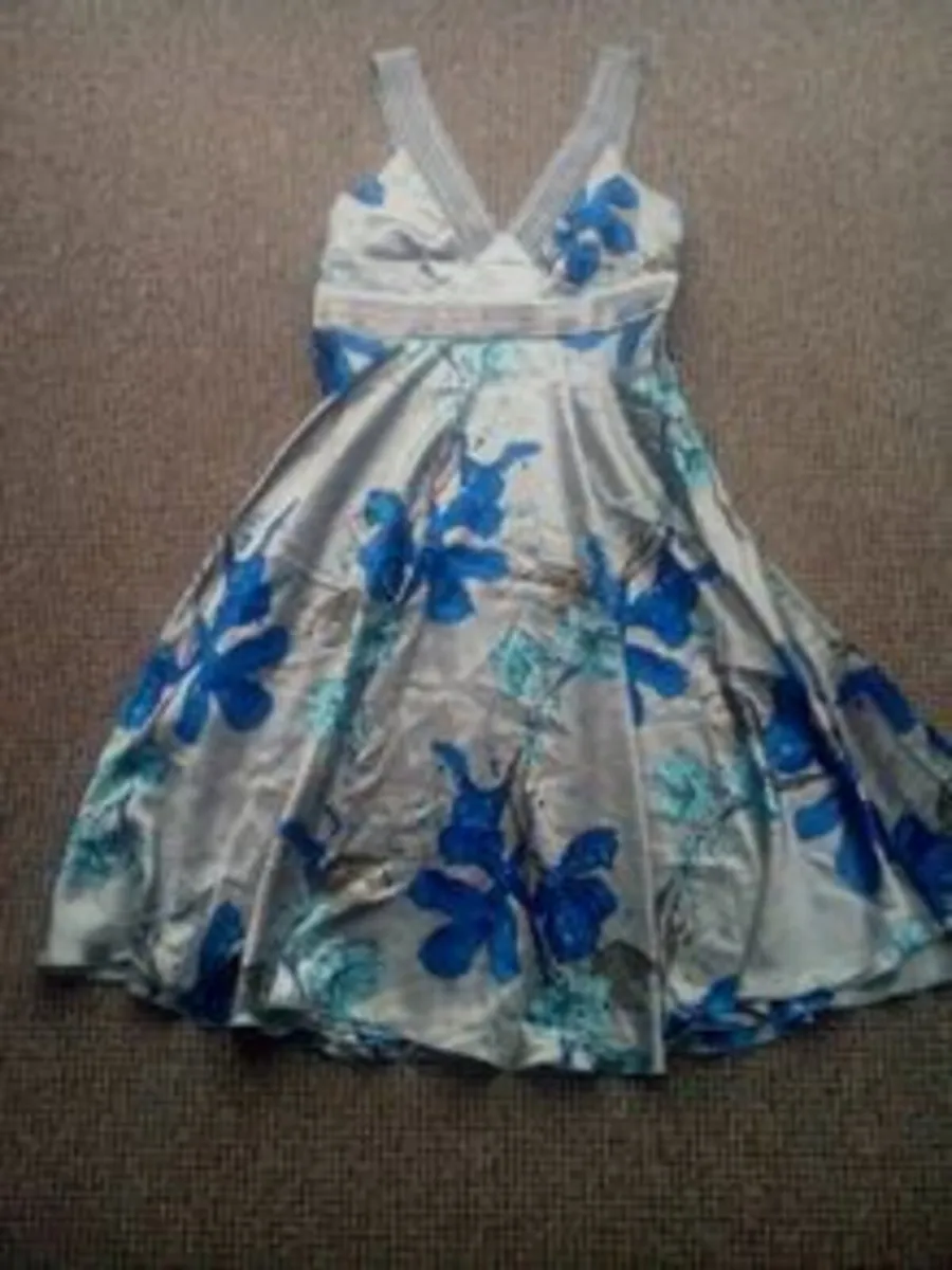 Vila Brand Women's Knee Length Dress.