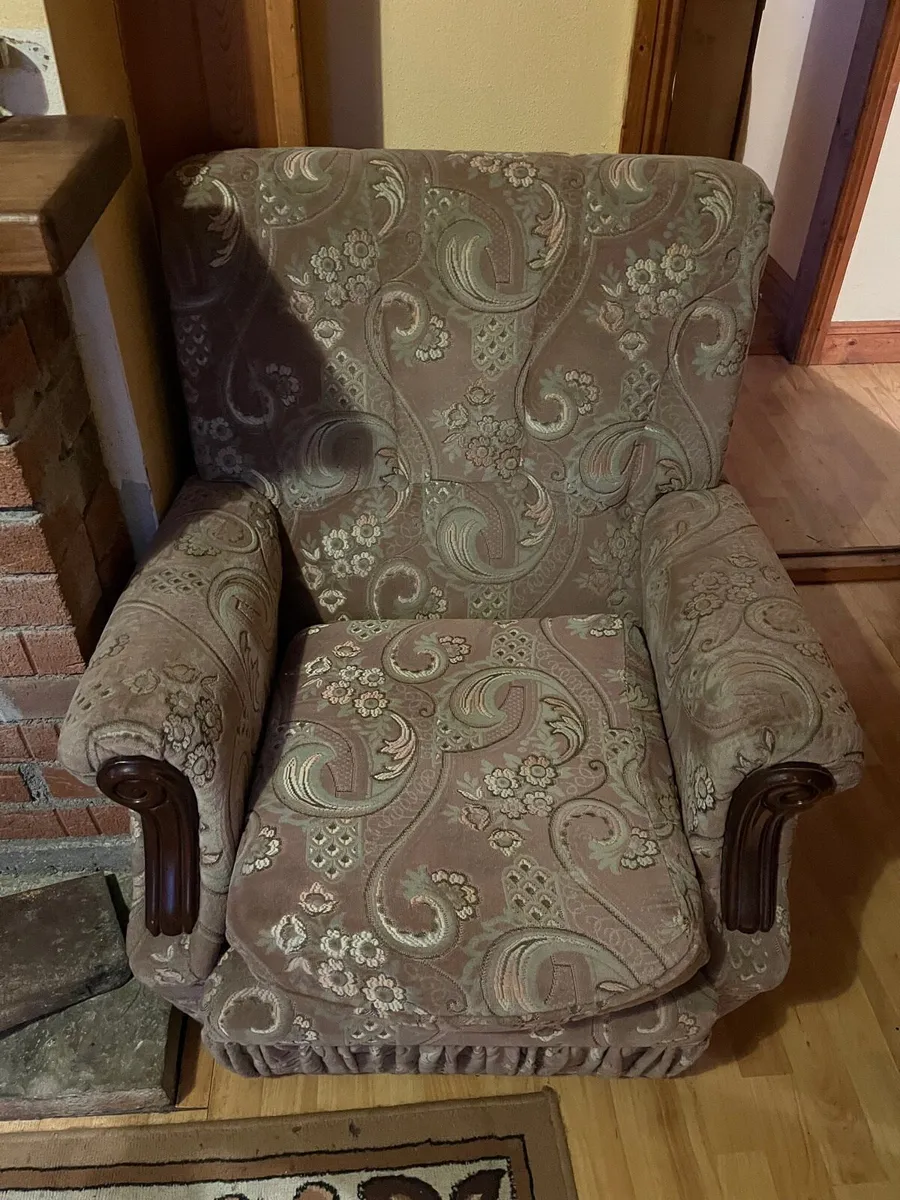 Solid Three piece suite - Image 3