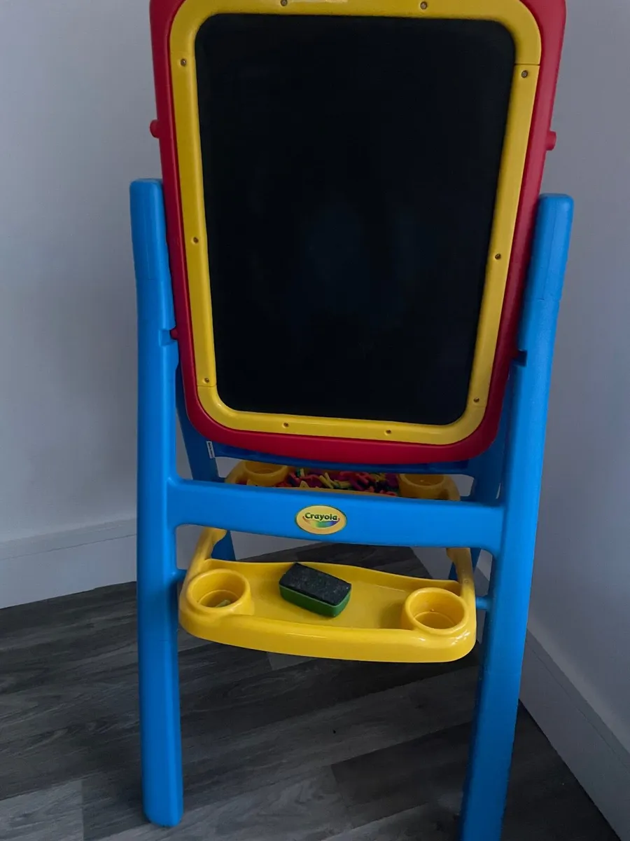 Crayola Easel - Image 3