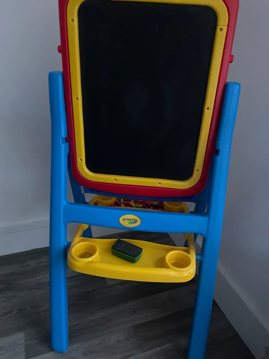 Crayola Easel - Image 4