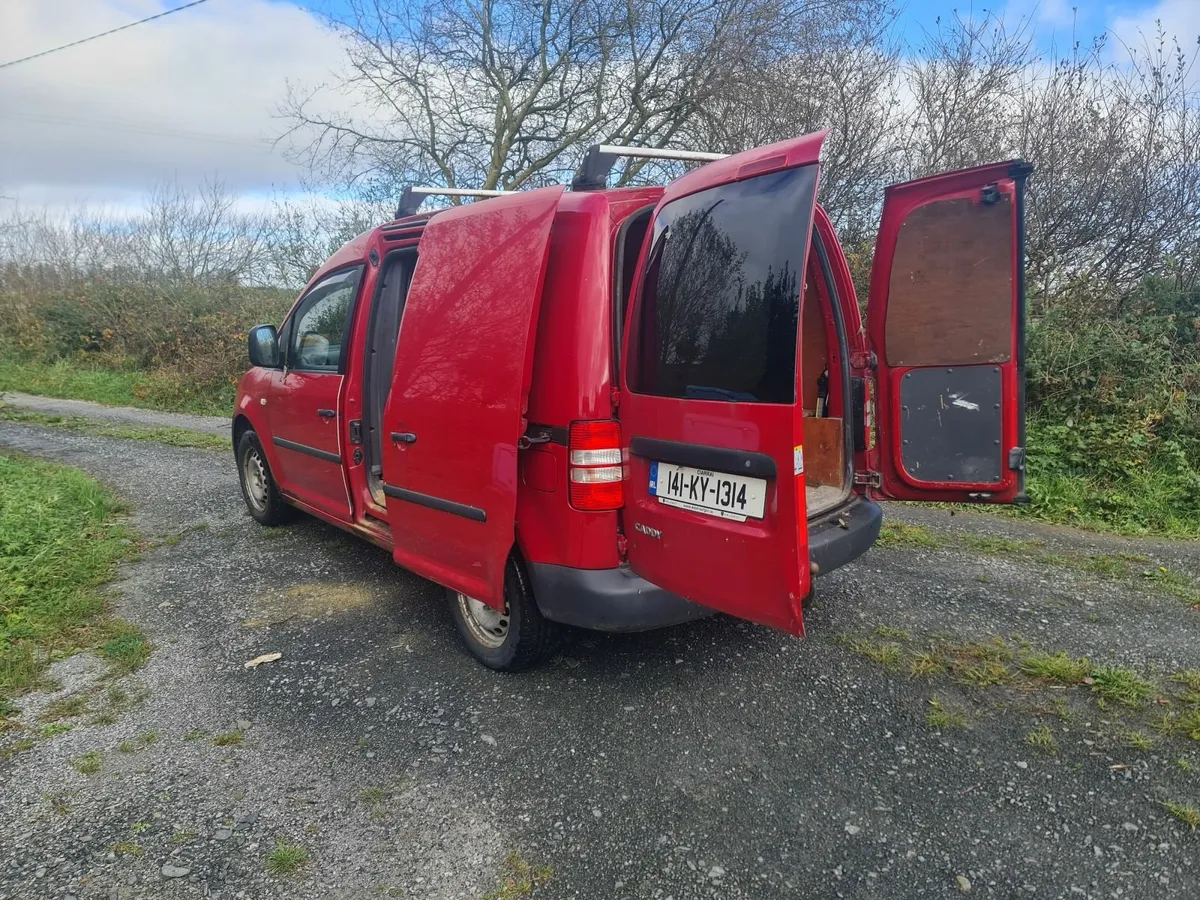 2014 vw caddy van roofbars hitch low kilometers - Image 1