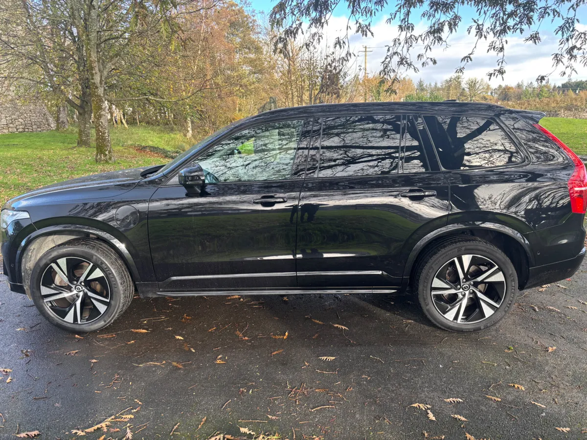 Volvo XC90 2022 R Design ***Huge Spec*** - Image 3