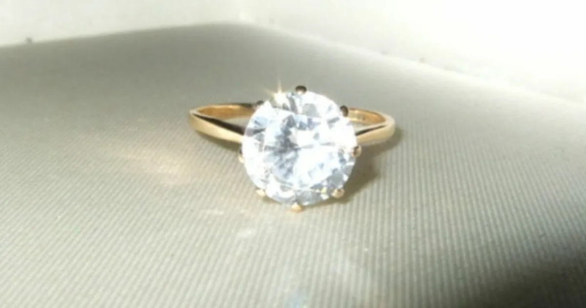 Vintage 14ct Gold Solitaire - Image 1