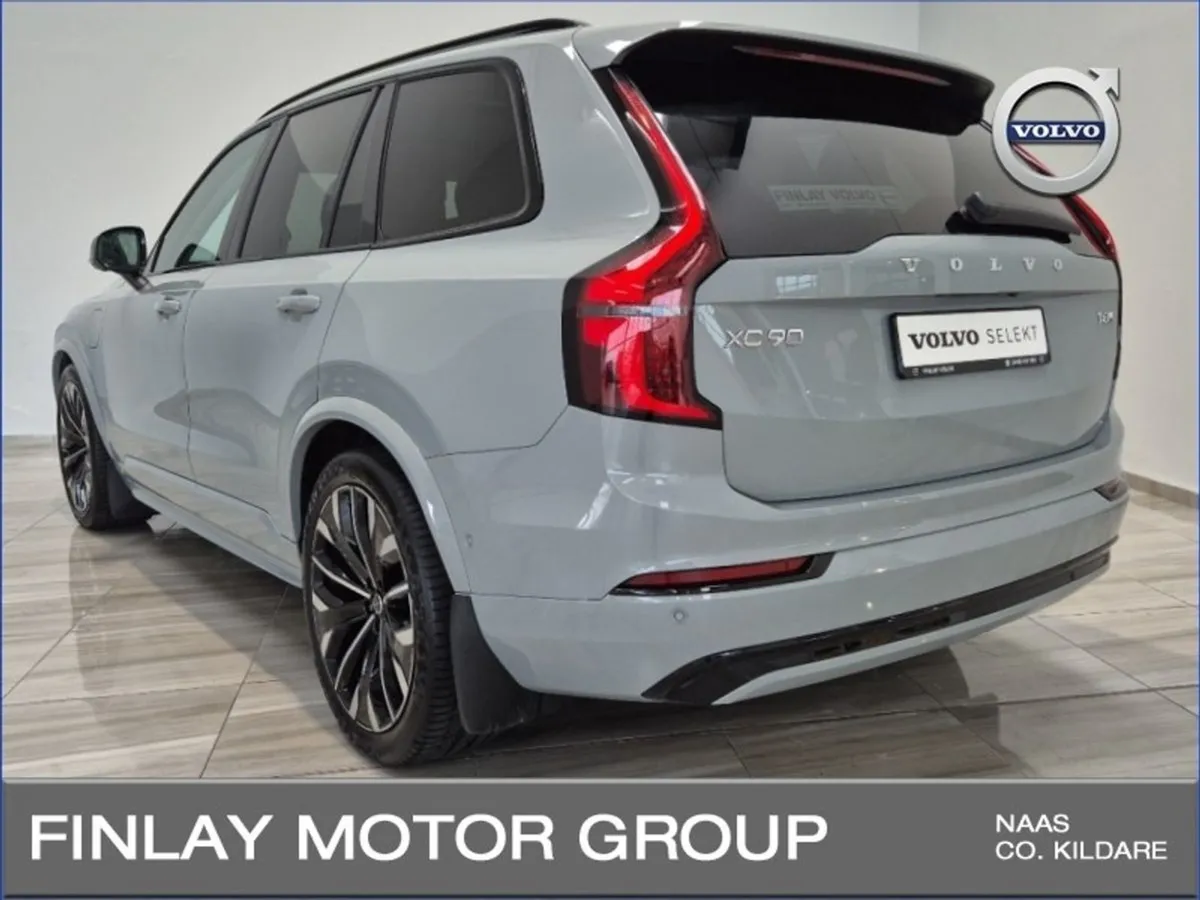 Volvo XC90 T8 Phev AWD Plus Dark  Pan Roof Google - Image 3