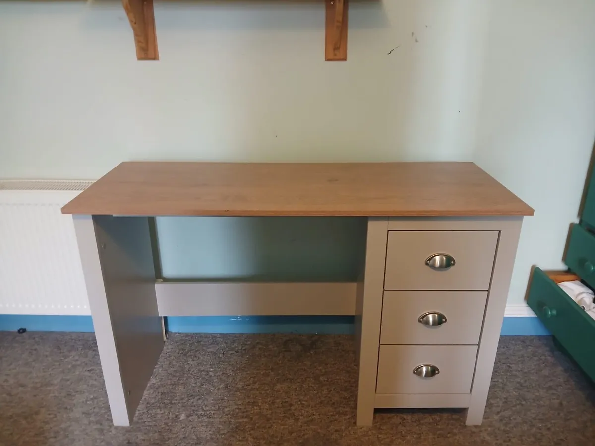 Beautiful Wooden Desk - Image 1