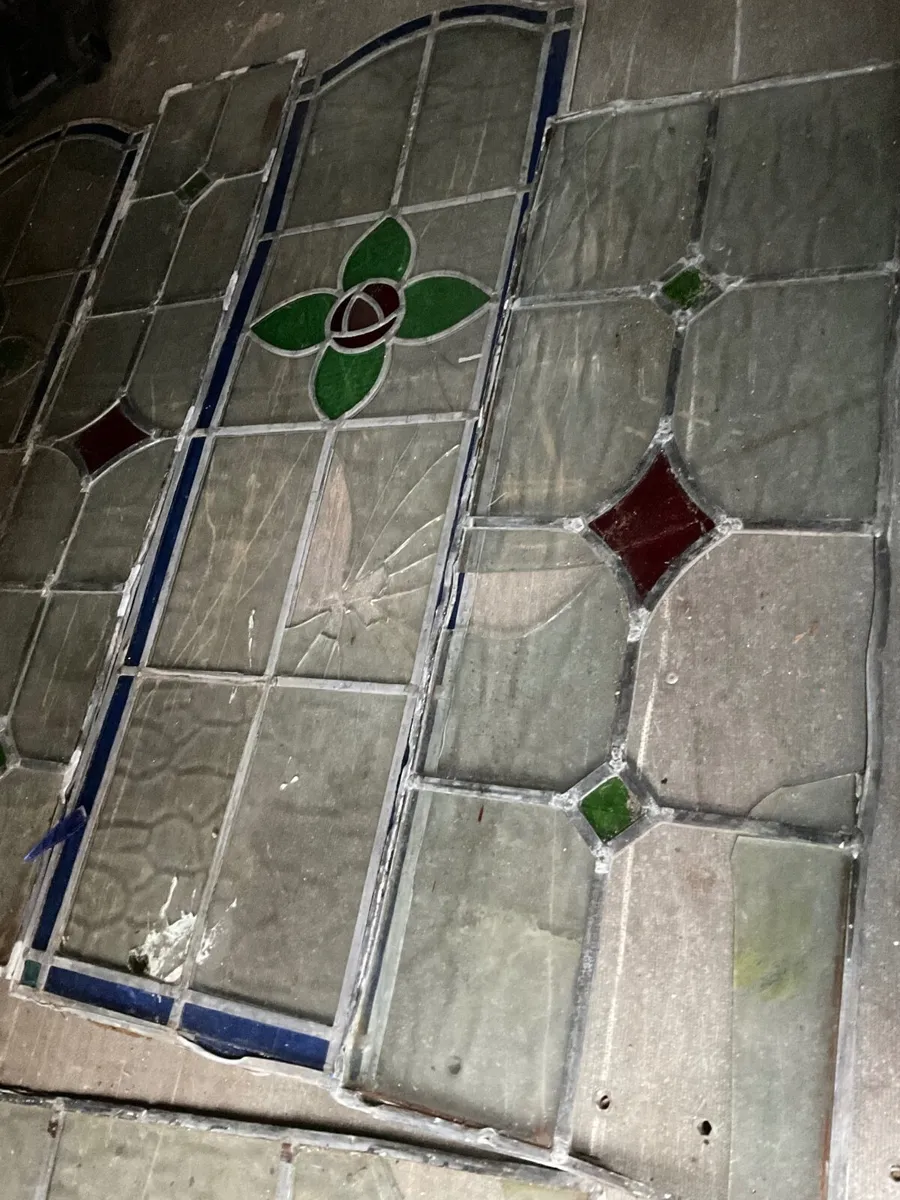 Antique stain glass panels - Image 3