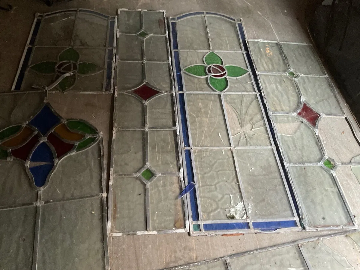 Antique stain glass panels - Image 1