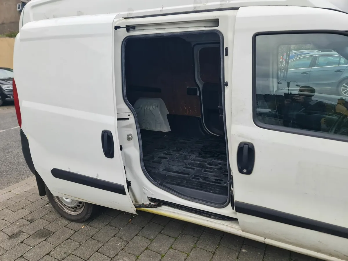 Fiat Doblo 2016 new cvrt full serviced 1.6 diesel - Image 4
