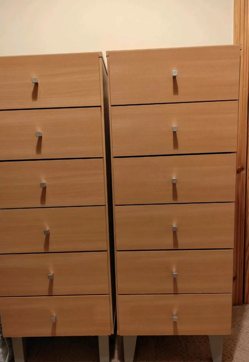 Bedroom furniture - Image 1