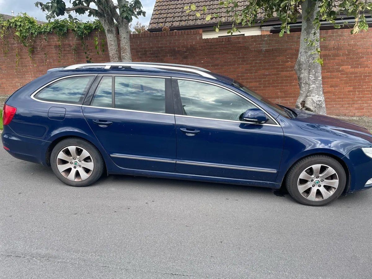 2012 Skoda Superb - Image 3