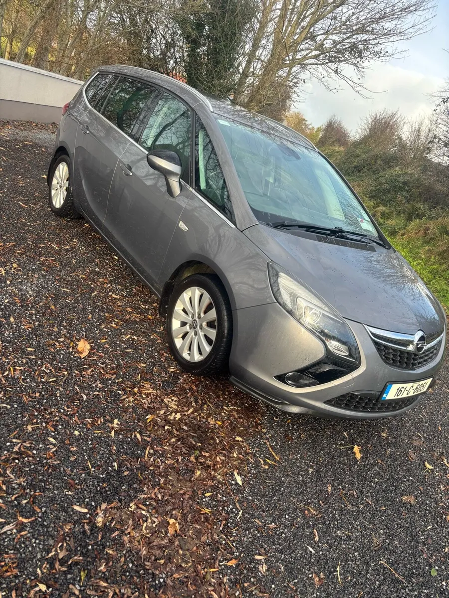 2017 opel Zafira - Image 1