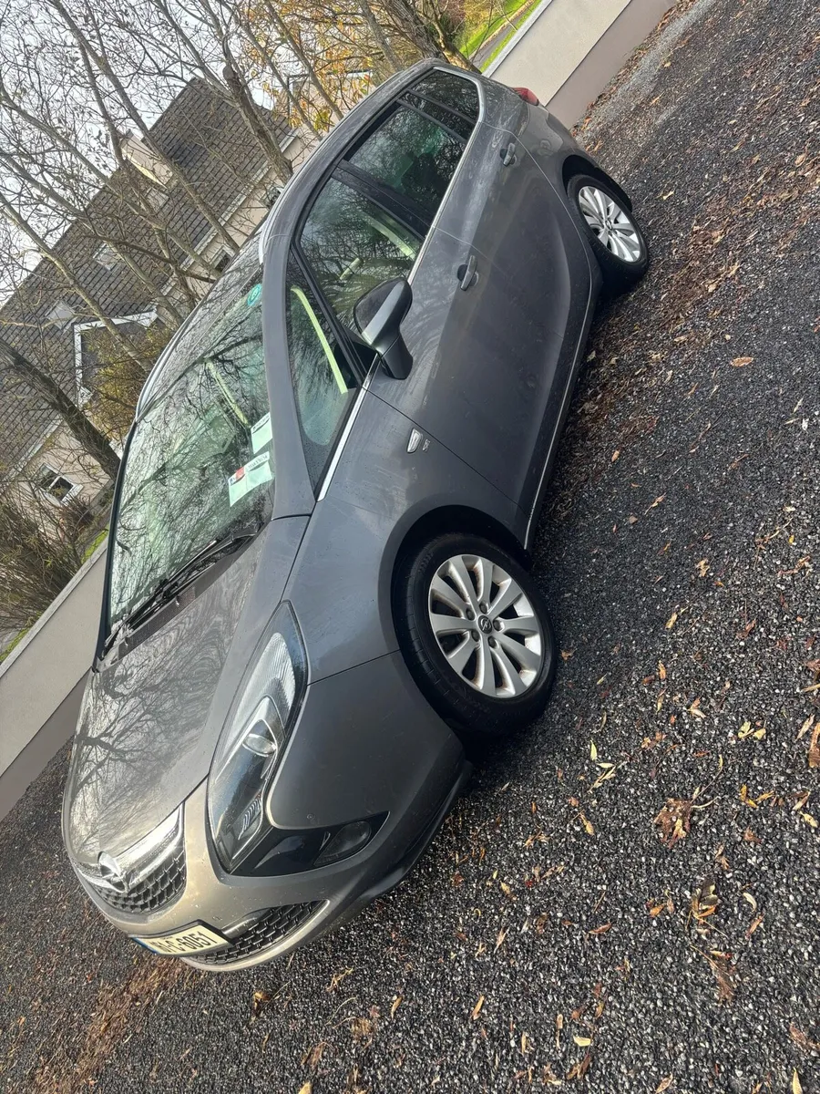 2017 opel Zafira - Image 4